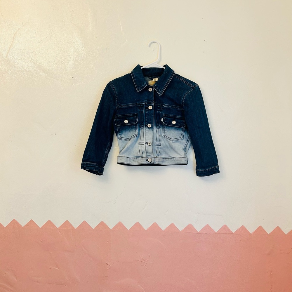 Classic Vintage Levi’s Cropped Ombré Denim Jacket